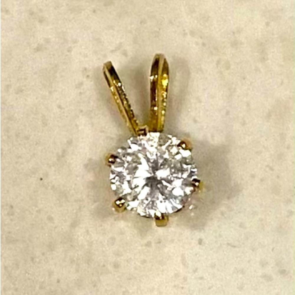 Faux diamond solitaire necklace pendant